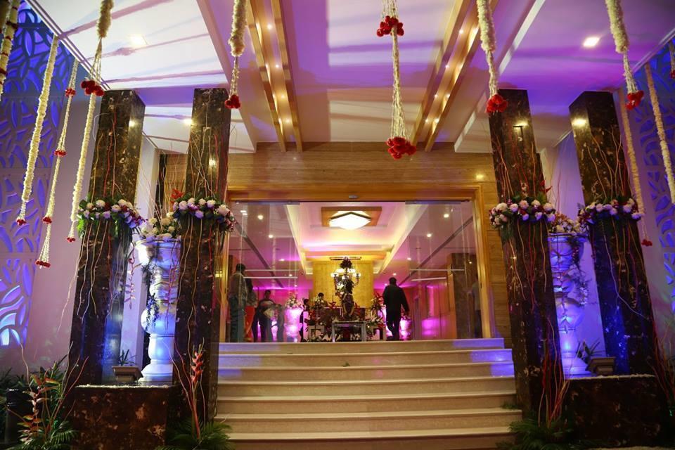 Wingston A Treehouse Hotel Goverdhan Radha Kund Buitenkant foto