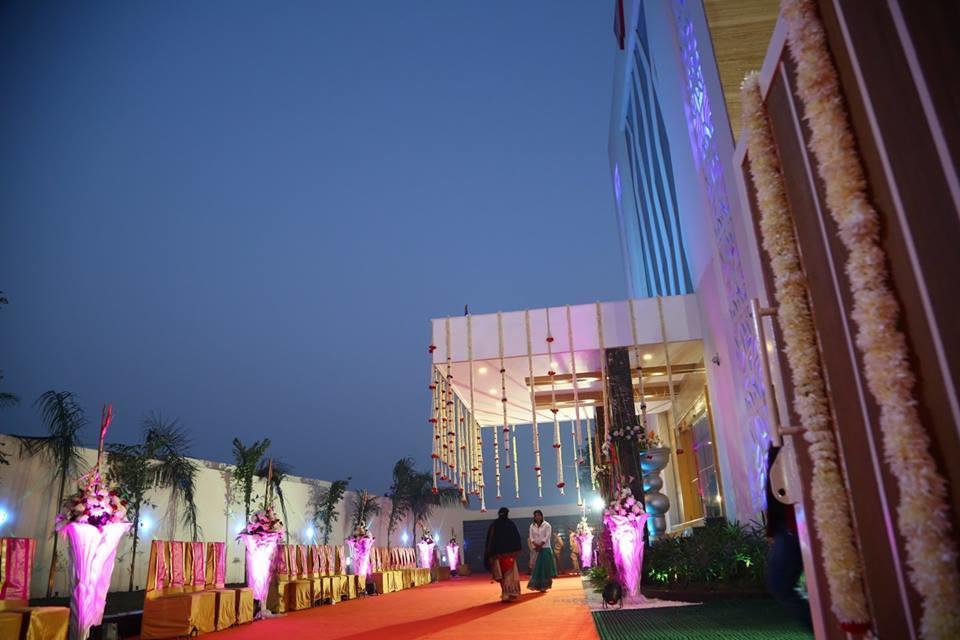 Wingston A Treehouse Hotel Goverdhan Radha Kund Buitenkant foto