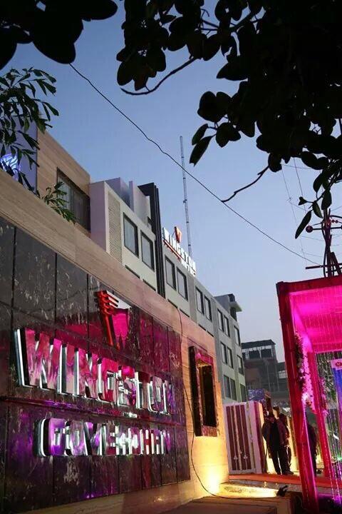 Wingston A Treehouse Hotel Goverdhan Radha Kund Buitenkant foto